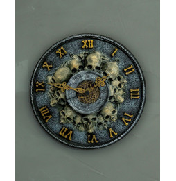 Horloge murale cranes gothique